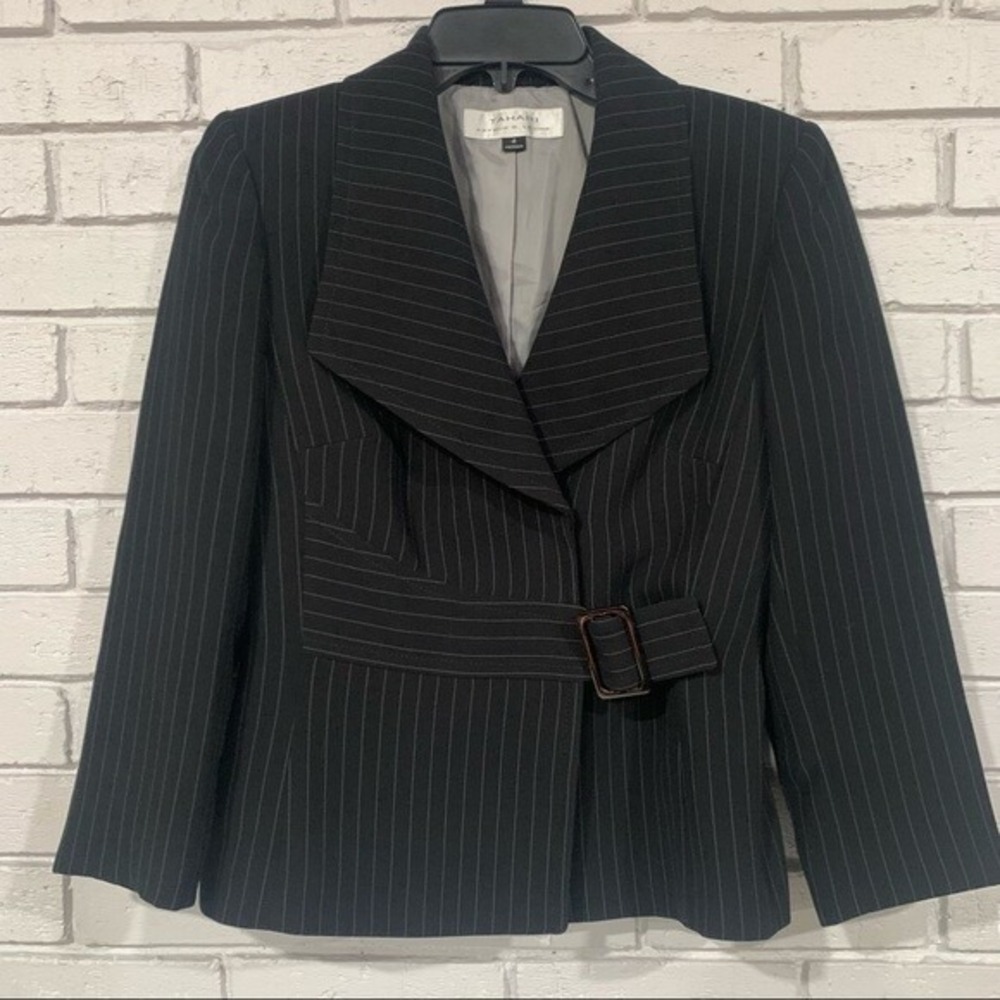 Tahari Arthur S Levine Womens Black Pinstripe Belted Blazer Jacket Size 4